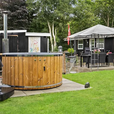 Vakantiehuis 3 Bedroom Cozy In Hemmet